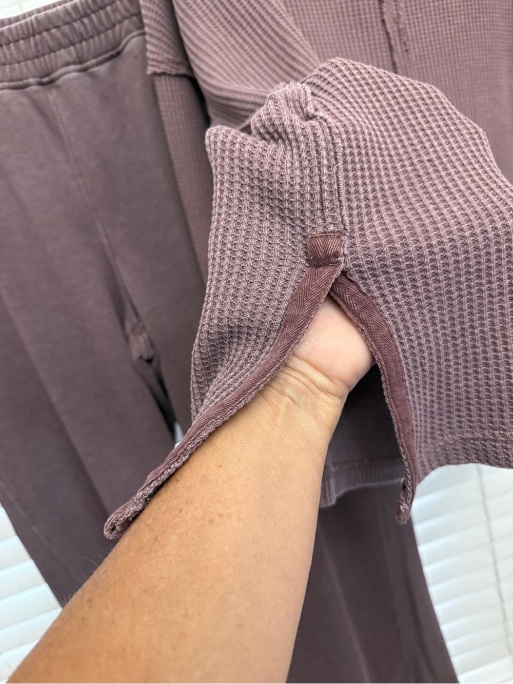 Rae-Mode Amazingly Soft Waffle-Knit Lounge Joggers & Matching Top in Dusty Mauve - Picture 10 of 10